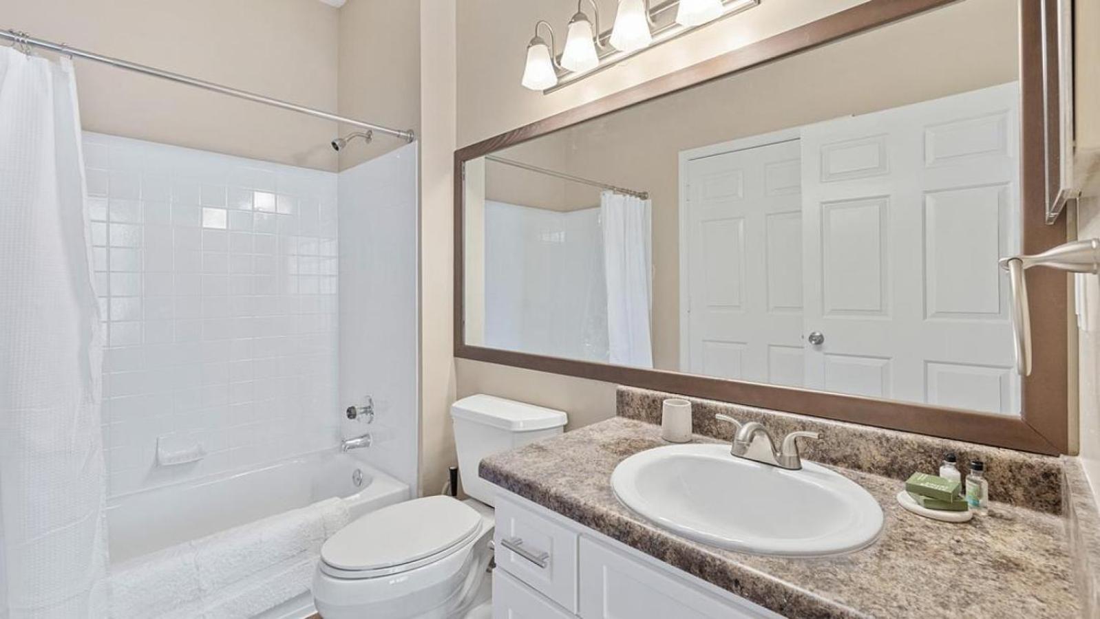 Landing - Modern With Amazing Amenities Memphis